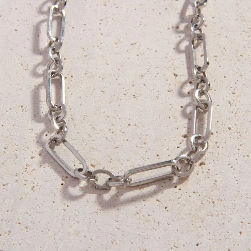 Seasonal Jewelry Deals – Elevate Your Style Catalda Silver Necklace