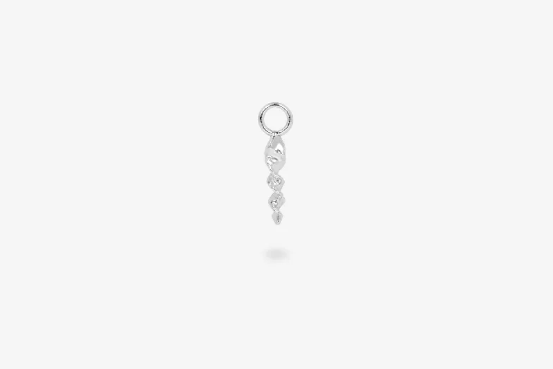 Shop Stylish Jewelry Now And Save Big IX Conch Pendant