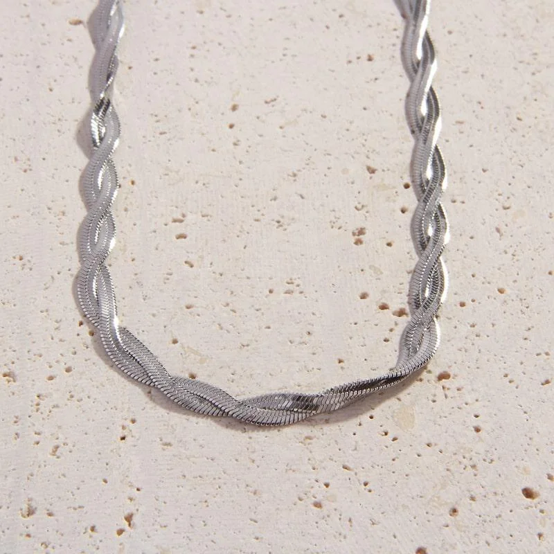 Seasonal Jewelry Deals – Elevate Your Style Silver Ana Necklace