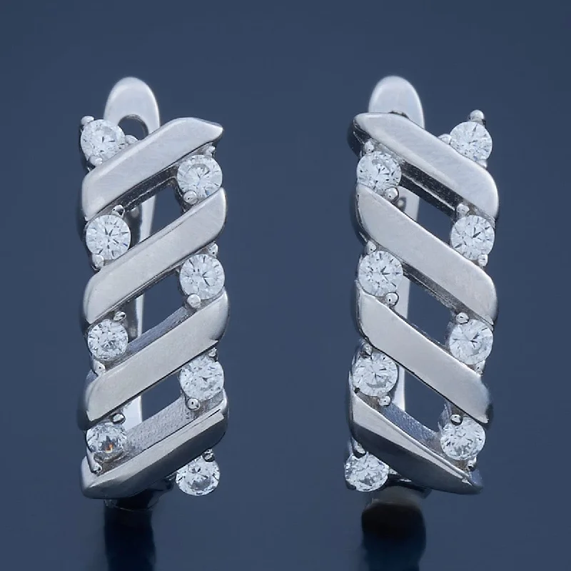 Handmade Pearl Jewelry For Timeless Elegance 92.5 Silver Earring 180815