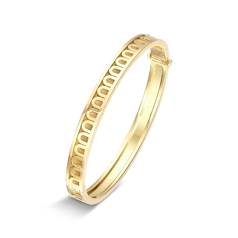 L'Arc de DAVIDOR Bangle PM, 18k Yellow Gold with Satin Finish